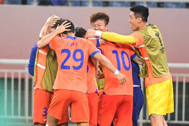意甲-普利希奇破门莱奥2助攻 AC米兰2-0拉齐奥
